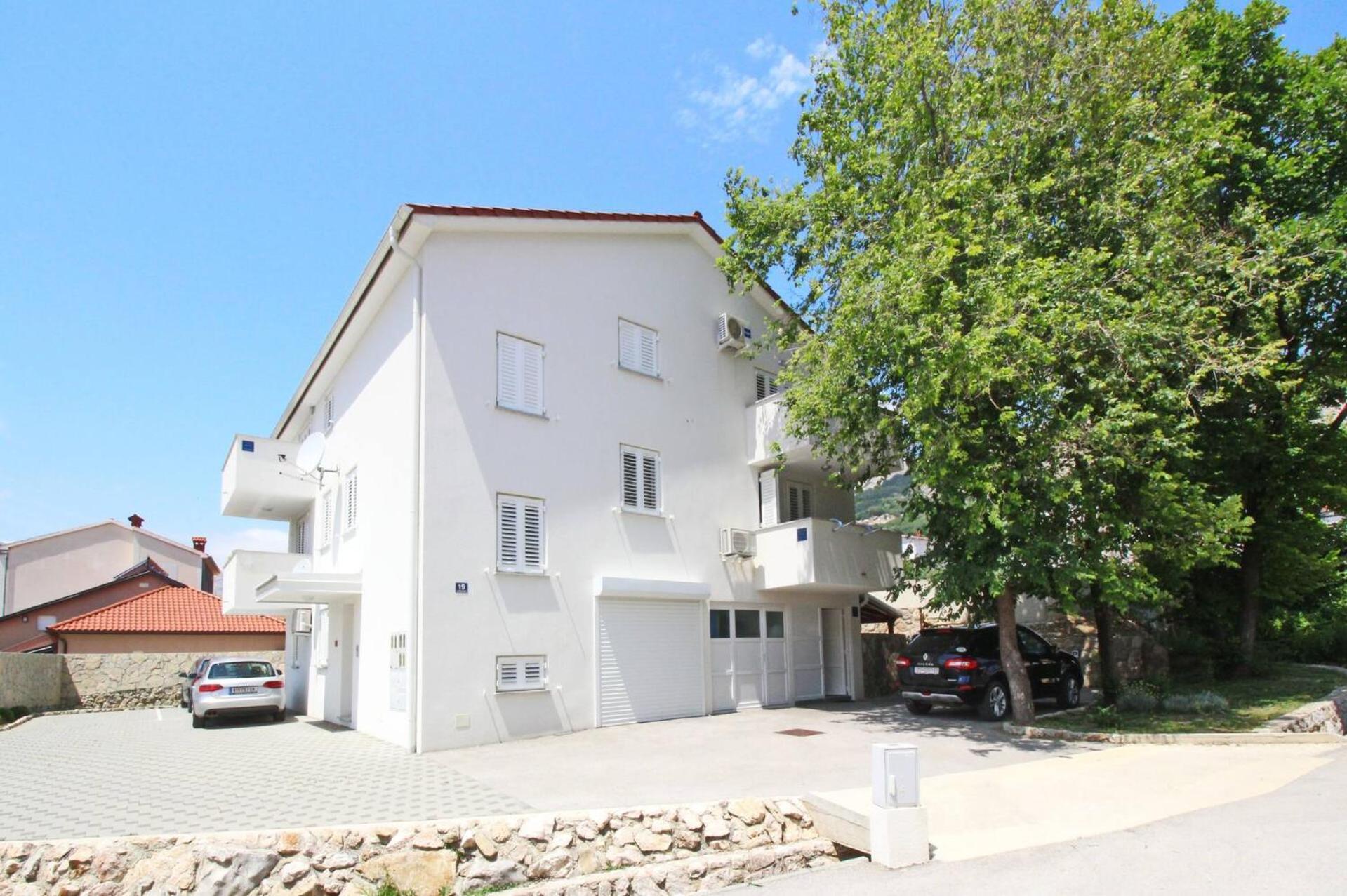 Apartments Vasilic-Cugalj-Smokvina Башка Екстер'єр фото